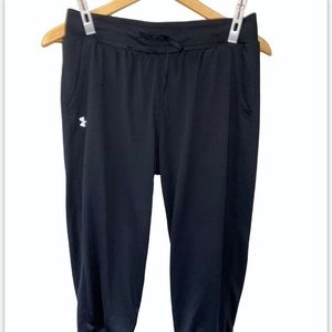 Under Armour Size M Heat Gear Crop Joggers
